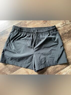 Athleta workout shorts
